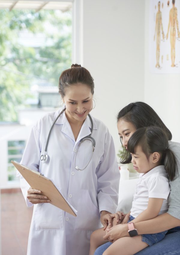 pediatrician-showing-prescription.jpg